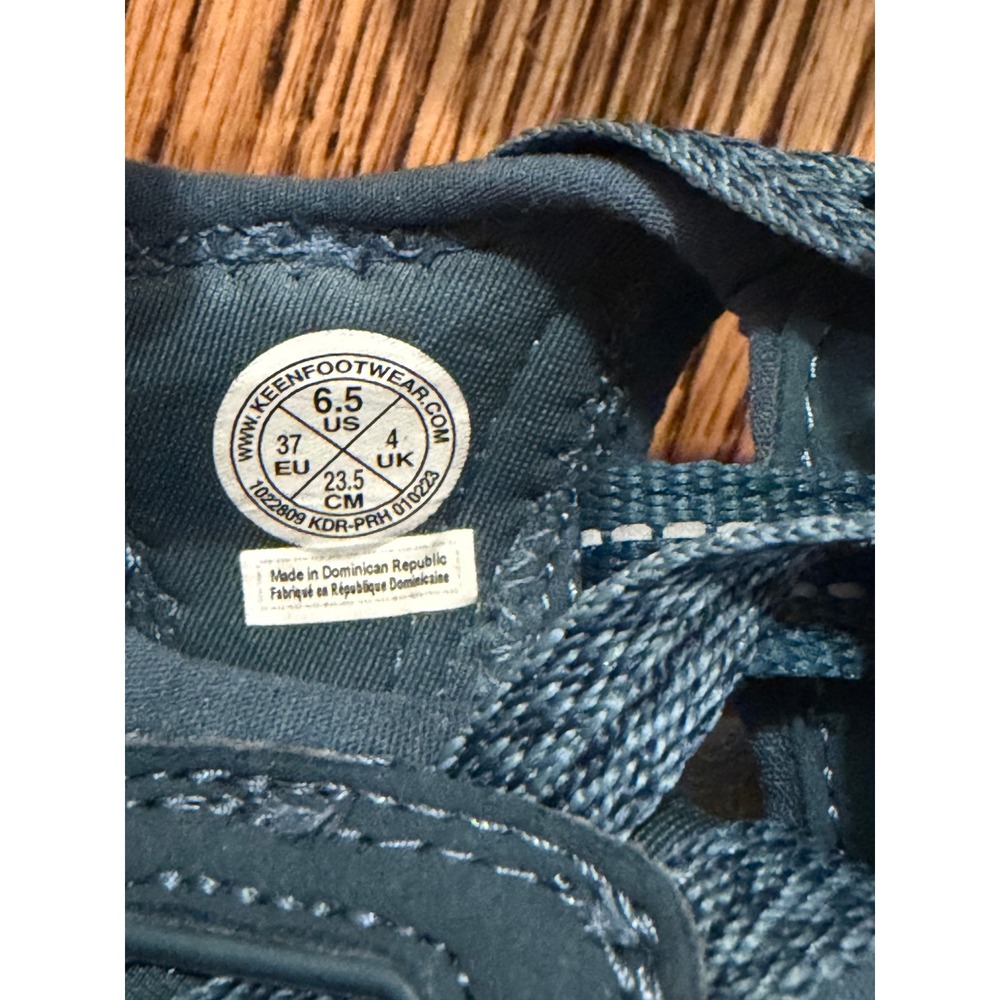 NEW Keen | Women's Whisper Sandals in Smoke Blue Sz 6.5 1022810 - Picture 3 of 6
